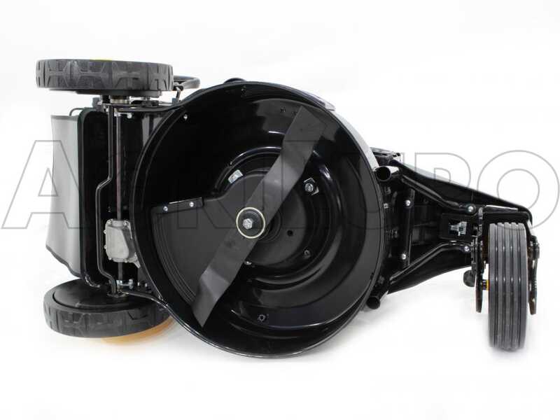 Benzinrasenm&auml;her Mowox PM 4645 S Trike, vorderes Drehrad und Radantrieb