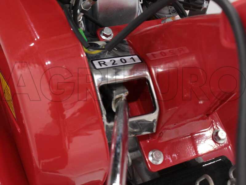 GeoTech-Pro PGT 700 &ndash; Benzin-Motorhacke mit 7 PS, 2 Vorw&auml;rts- und 1 R&uuml;ckw&auml;rtsgang