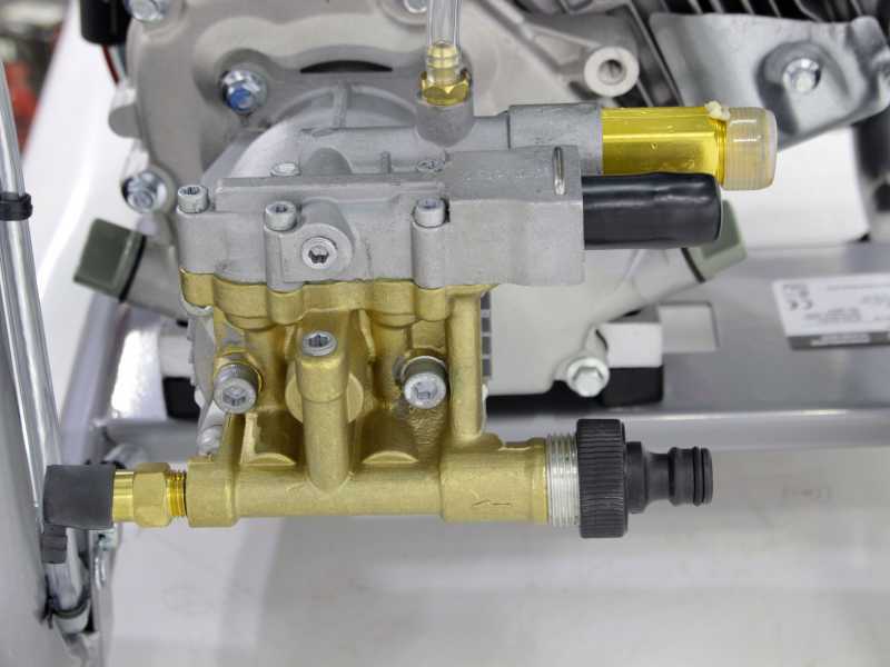 Benzin Hochdruckreiniger GeoTech GPW 10/210 B - Benzinmotor 208 ccm 7 PS - 213 bar