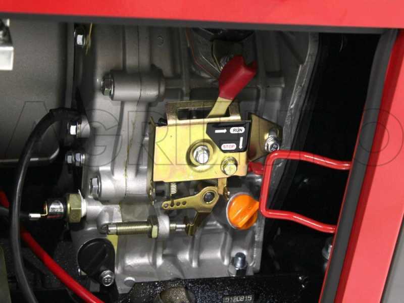 GeoTech Pro DGP 8500SE-3 - Diesel Stromerzeuger  FullPower 230V/400V - 5.5 kW - leise - E-Starter