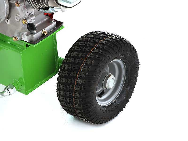 AgriEuro 20 T - Liegender Holzspalter auf Wagen mit Verbrennungsmotor