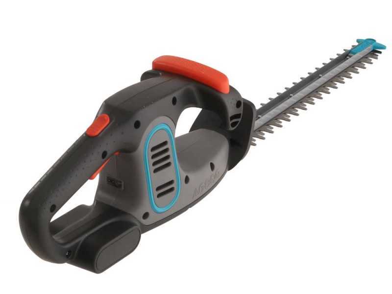 Gardena EasyCut Li - Akku-Heckenschere 14.4V/2Ah - 40 cm Messerl&auml;nge