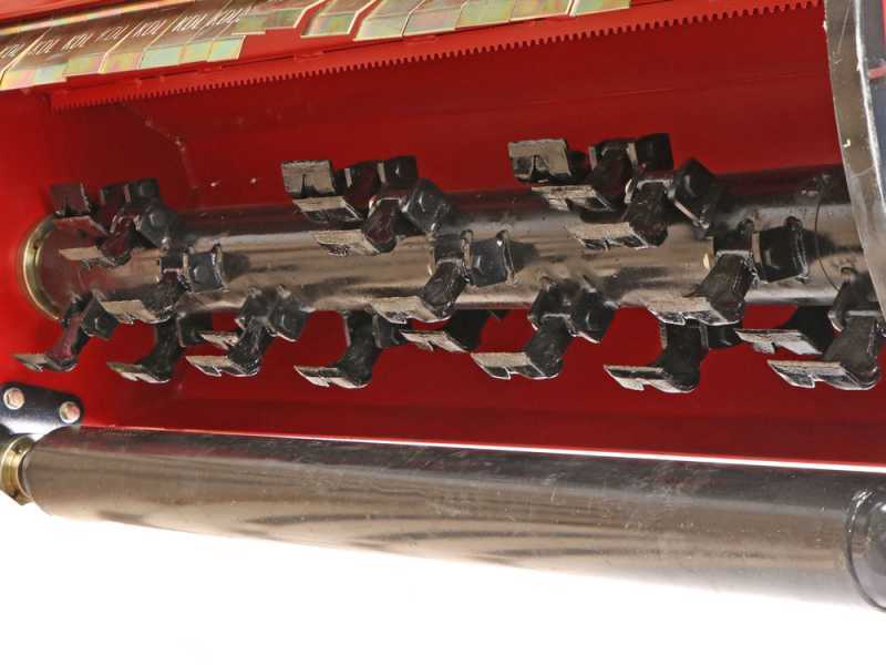 Seitlicher B&ouml;schungsmulcher mit Arm f&uuml;r Traktor, leichte Baureihe - GeoTech Pro AMF125