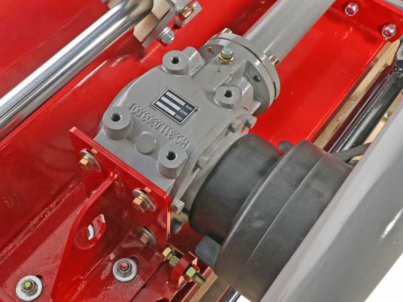 Schlegelmulcher mittelschwere Reihe GeoTech Pro ESFM 200H mit hydraulischer Verschiebung