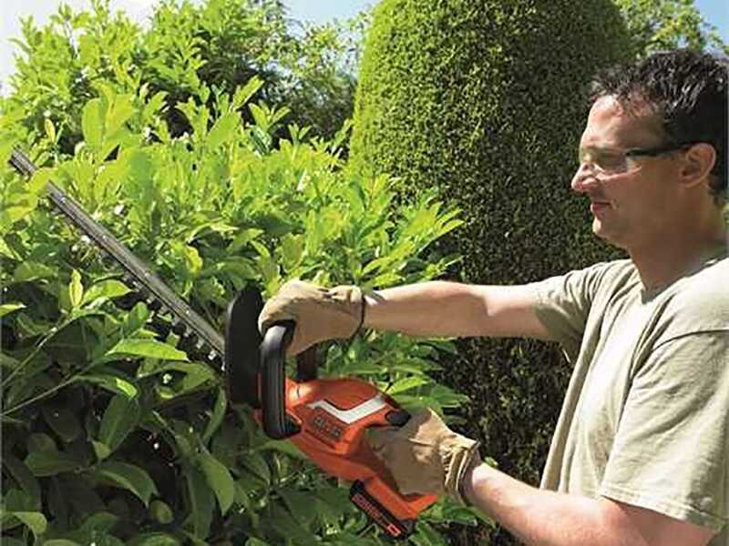 Heckenschere mit Akku Black &amp; Decker GTC1845L20-QW 18V - Akku 2 Ah + Gratis 18-V-Akku 2 Ah - Schwert 45 cm