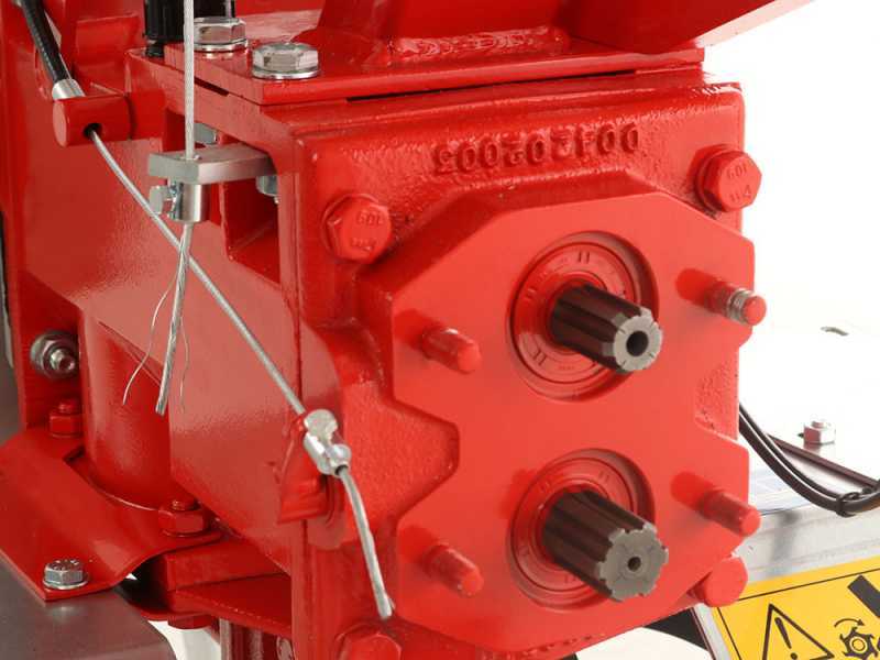 Schwere Motorhacke (11 PS) Diesse DS84 mit Dieselmotor Lombardini/Kohler KD15-440E536