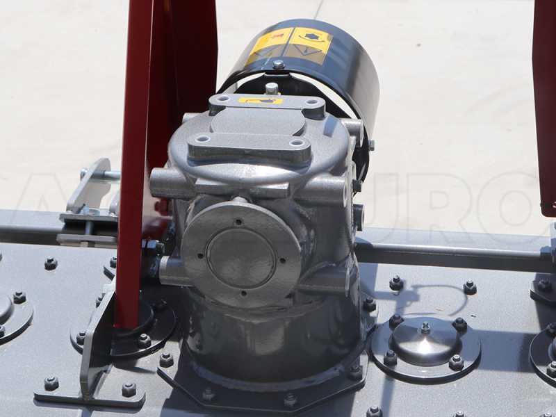 Kreiselegge RH170 - Arbeitsbreite 170 cm - 16 Zinken - mittelschwere Reihe - K&auml;figwalze