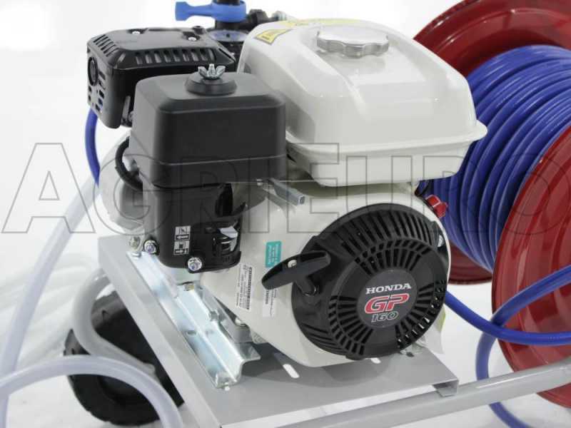 Membranpumpe Comet MC 25 mit Honda-Motor GP 160 auf Wagen