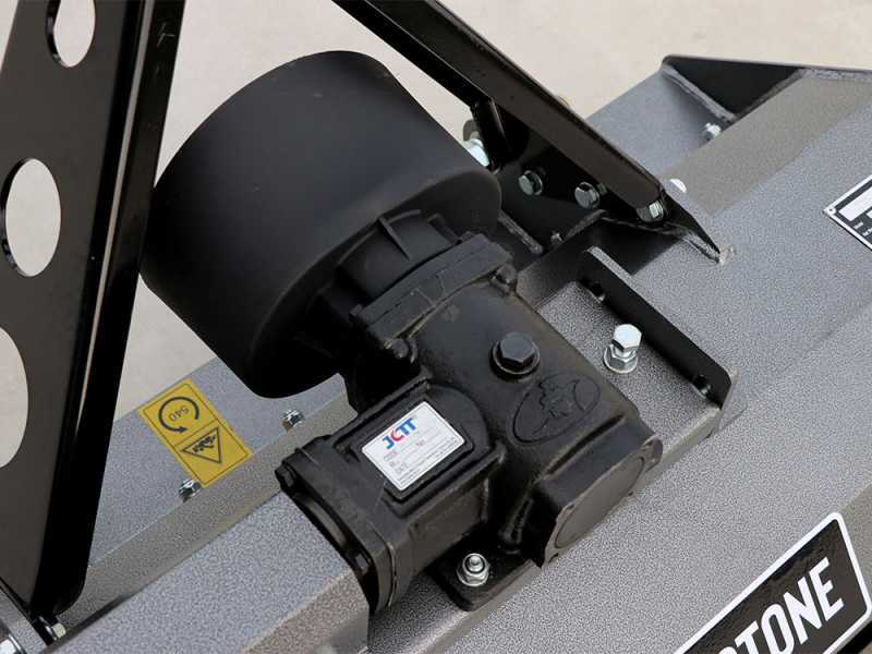 Mulcher mit fester Aufnahme f&uuml;r leichte Baureihe Ttraktoren - Blackstone BL 80