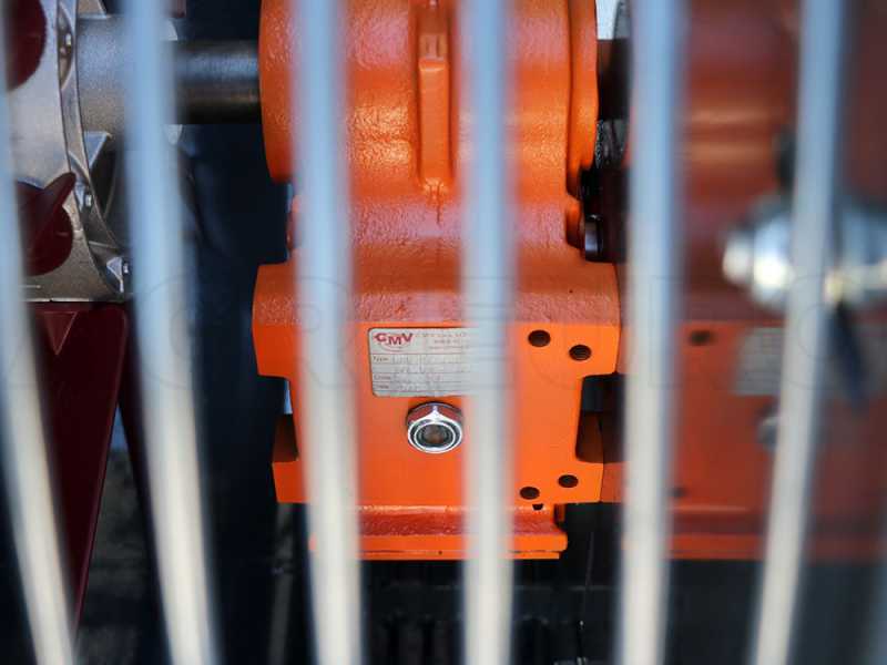 Dal Degan VOLKAN 300L - Aufsattelspr&uuml;hger&auml;t f&uuml;r Traktoren  - Pumpe APS 51