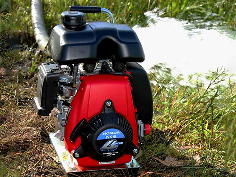 Selbstansaugende Benzin Gartenpumpe Honda WX15T, 40 mm Anschl&uuml;sse