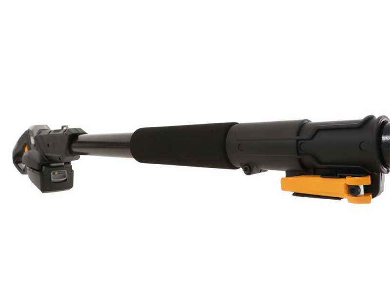 Akku-Mehrzweck-Astkettens&auml;ge auf Teleskopschaft Alpina AMT 20 Li - Akku 20V 4Ah