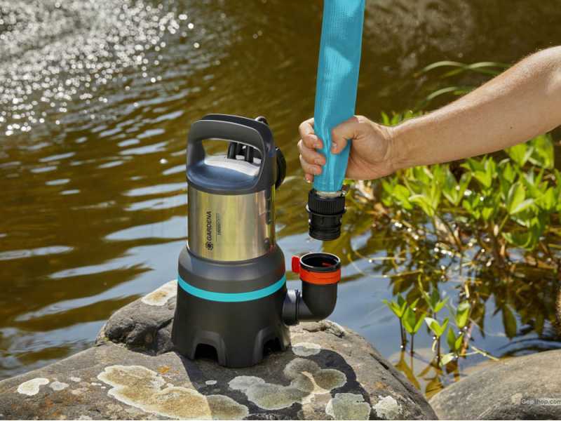 Schmutzwasser-Tauchpumpe Gardena 16000 - art. 9042-20 - aus rostfreiem Stahl