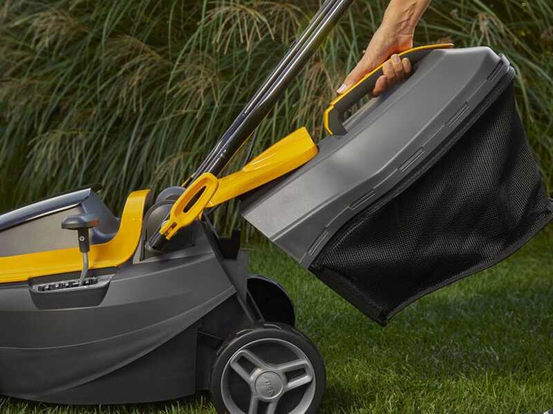 Stiga Collector 140 AE Kit &ndash; Akku-Rasenm&auml;her &ndash; 2x20V/4,0Ah &ndash; Schnittbreite 38 cm