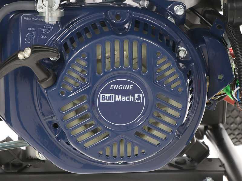 BullMach AMBRA 3600 - Benzin-Stromerzeuger mit R&auml;dern und AVR-Regelung 3 kW - Dauerleistung 2.8 kW - 230V