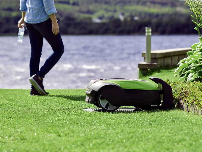 M&auml;hroboter Greenworks OPTIMOW 10 GRL110 - mit Begrenzungskabel