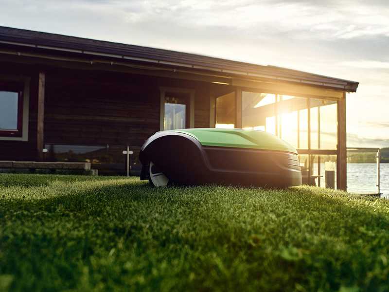M&auml;hroboter Greenworks OPTIMOW 10 GRL110 - mit Begrenzungskabel