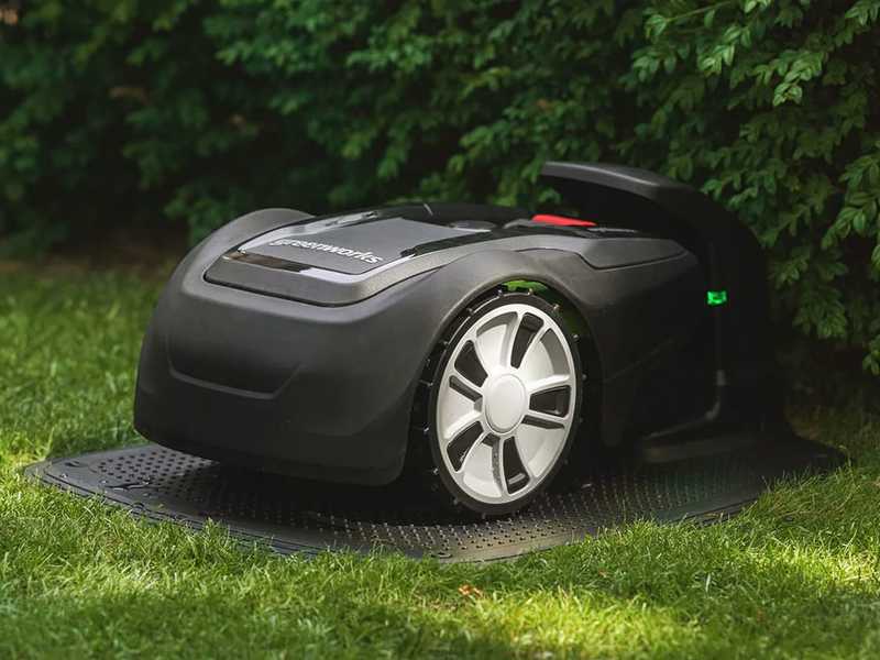 M&auml;hroboter Greenworks OPTIMOW 4  - mit Begrenzungskabel