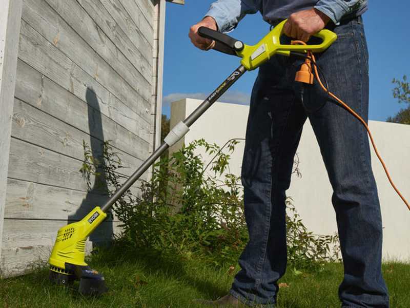 RYOBI 400W RLT4125 ElektroRasentrimmer im Angebot Agrieuro