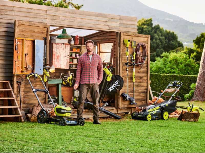 Ryobi RY18LMX40C-240 -Akku Rasenm&auml;her - 2x18V/4Ah - Schnittbreite 40 cm