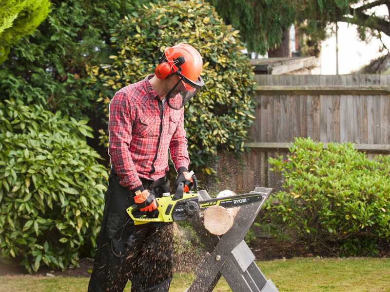RYOBI RCS2340B - Elektro-Kettens&auml;ge - 2300W - 40 cm Schwert und Kette