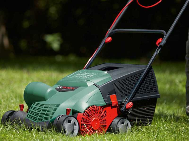 BOSCH Universal Verticut 1100 - Elektrischer Vertikutierer 1100 W