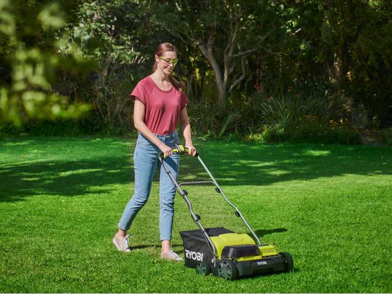RYOBI RY18SFX35A-240 Akku-Vertikutierer  - 18V - 2x4Ah