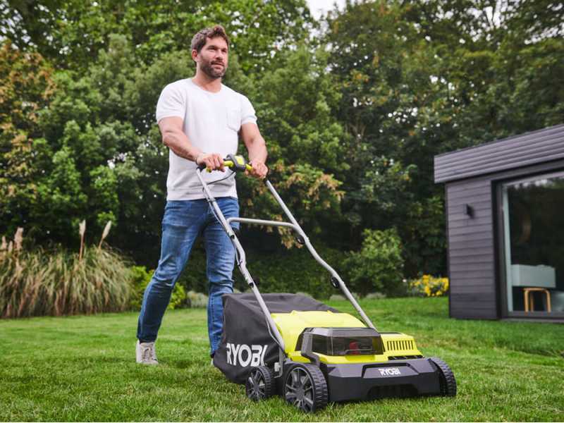 RYOBI RY18SFX35A-240 Akku-Vertikutierer  - 18V - 2x4Ah