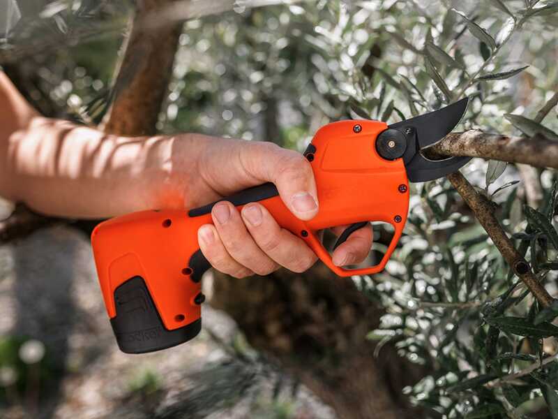 Akku Baumschere Stocker Vulcano E-25 TR BASIC -  Li-Ion-Akku mit 2,5 Ah/14,4 V