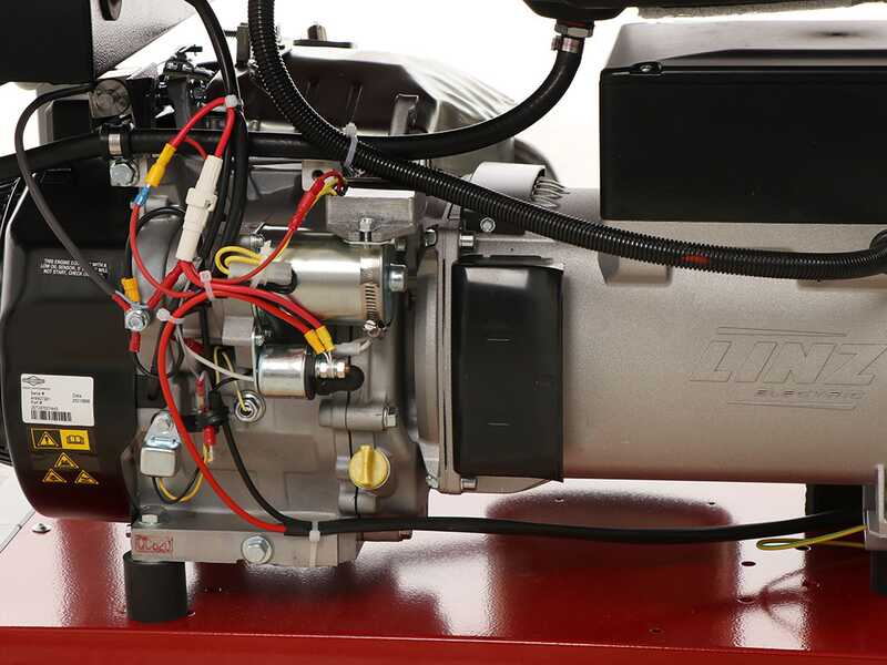 MOSA GE S-8000 BBT AVR EAS - Benzin-Stromerzeuger mit AVR-Regelung 6.4 KW - Dauerleistung 5.6 kW - 400V + ATS