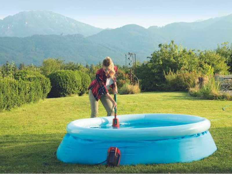 Tauchpumpe Einhell GE-SP 18 Li - 18V 2,5 Ah Akku und Ladeger&auml;t