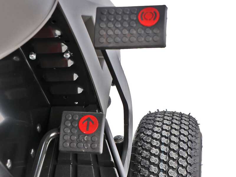 Rasentraktor Castelgarden XD 150 HD mit Seitenauswurf und  Motor ST 400