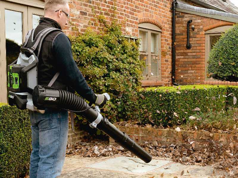 EGO Rucksack-Laubsauger EGO LB6000E - 56V - 5Ah