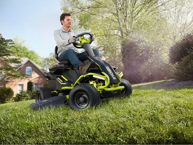 Akku-Rasentraktor Ryobi  RM480E - Mulchfunktion- Seitenauswurf - 4x12V Bleiakku