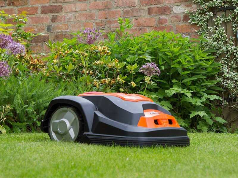 M&auml;hroboter Yard Force SA900B - mit APP Steuerung - Bluetooth integriert