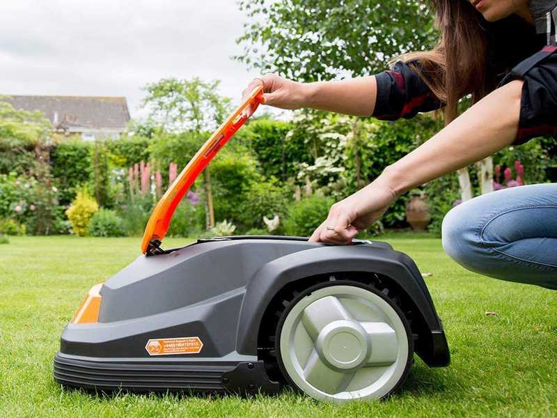 M&auml;hroboter Yard Force SA900B - mit APP Steuerung - Bluetooth integriert
