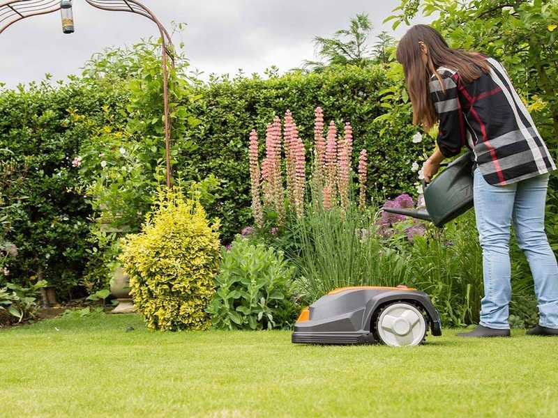 M&auml;hroboter Yard Force SA900B - mit APP Steuerung - Bluetooth integriert