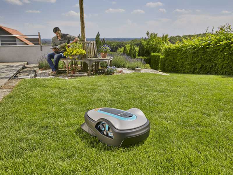 M&auml;hroboter Gardena SILENO life 1000 set Smart - Gardena Smart App Steuerung - Empfohlene Rasenfl&auml;che 1000 m&sup2;