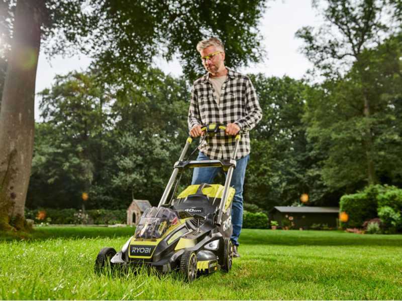 Akku-Rasenm&auml;her RYOBI RLM36X41H50G - MAX POWER 36V - 5Ah - 45 l Grasfangkorb - 40 cm Schnittbreite