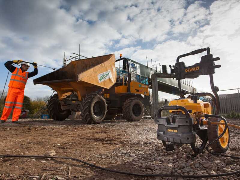 DeWalt Hochdruckreiniger DXPW 004E - Einphasig 150 bar max- 600 l/h max. Leistung