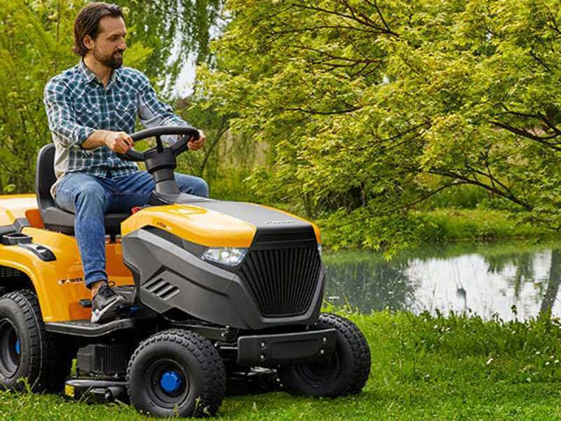 Akku-Rasentraktor Stiga e-Ride S300 - 48V/30Ah Akku-Elektromotor - Mulchschnitt