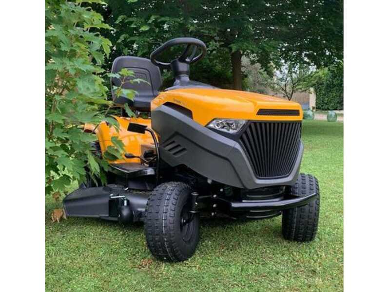 STIGA Tornado 398 &ndash; Rasentraktor mit Seitenauswurf und Mulchfunktion