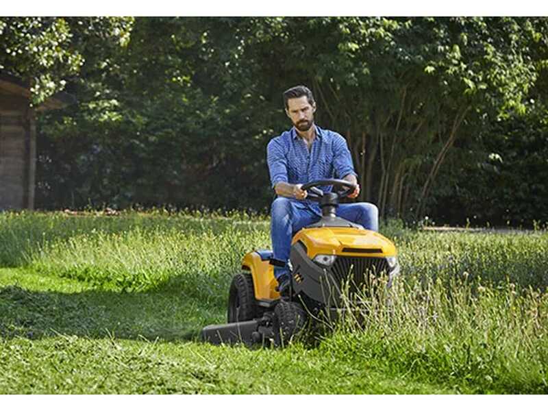 STIGA Tornado 398 &ndash; Rasentraktor mit Seitenauswurf und Mulchfunktion