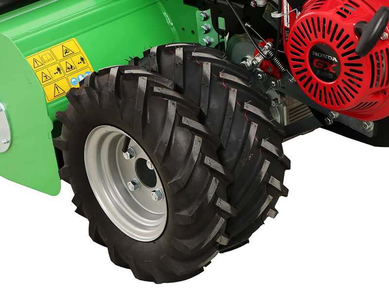 Schlegelm&auml;her Lampacrescia MGM TTR886 mit Zwillingsreifen - Honda GX390 hohe Steigungen