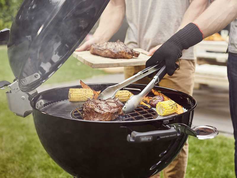 Weber master touch smoker outlet