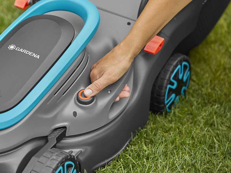 Gardena PowerMax 32/18V P4A -  Akku-Rasenm&auml;her - 18V/4ah - Schnittbreite 32