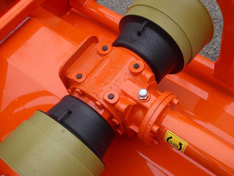 Top Line R-MS 130 - Schlegelmulcher mittelschwer Einsatz f&uuml;r Front-und Heckanbau - hydraulische Verschiebung