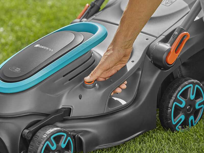 Gardena PowerMax 37/36V P4A -  Akku-Rasenm&auml;her - 36V/4ah - Schnittbreite 37 cm