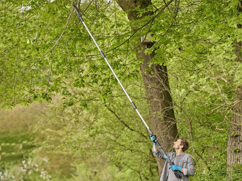 Gardena HighCut 360/18V Solo - Akku-Baumschere mit Teleskopstiel  - OHNE BATTERIE UND LADEGER&Auml;T