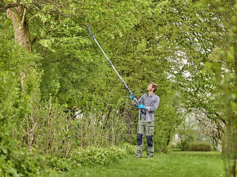 Gardena HighCut 360/18V P4A Akku-Teleskop-Baumschere 18V 2Ah